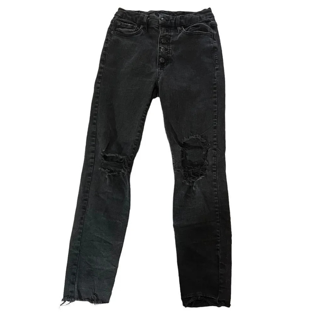 Aeropostale Black Super High Rise Curvy Distressed Jeggings 6‎
